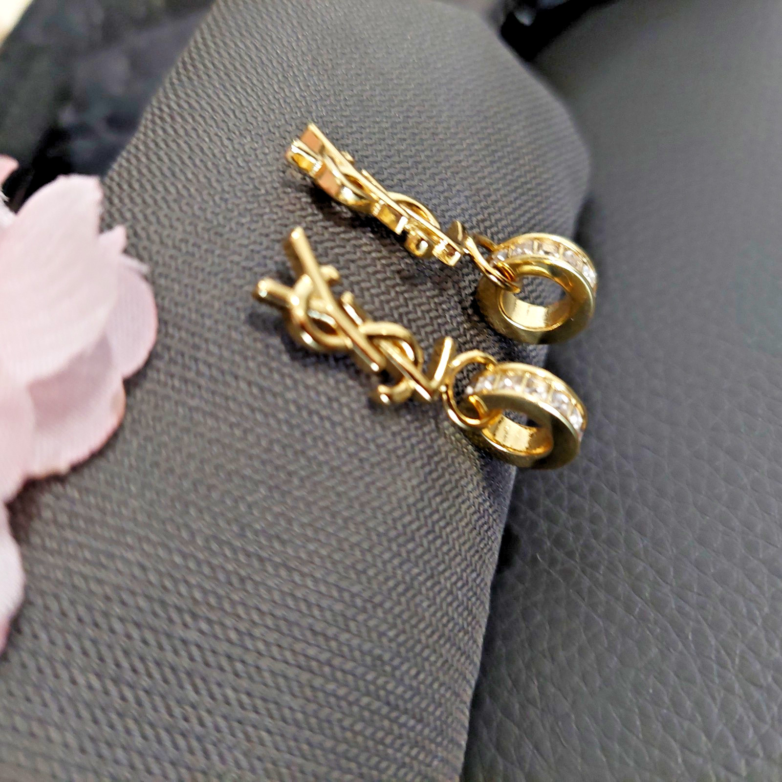 Auth. YVES SAINT LAURENT YSL LOGO Stud CRYSTAL Ring Drop EARRINGS Gold Tone