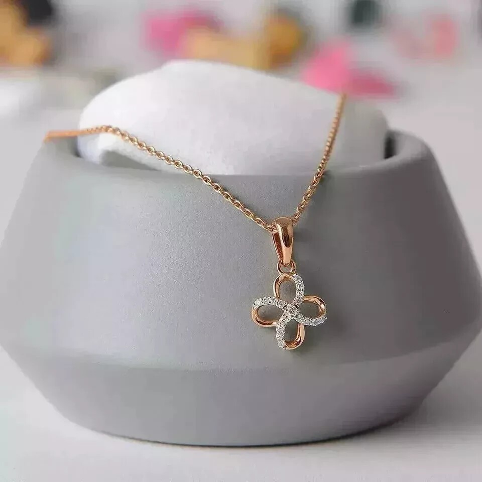 Women’s Flower Pendant Simulated Diamond 1Ct Round Cut In 14K Rose Gold Plated