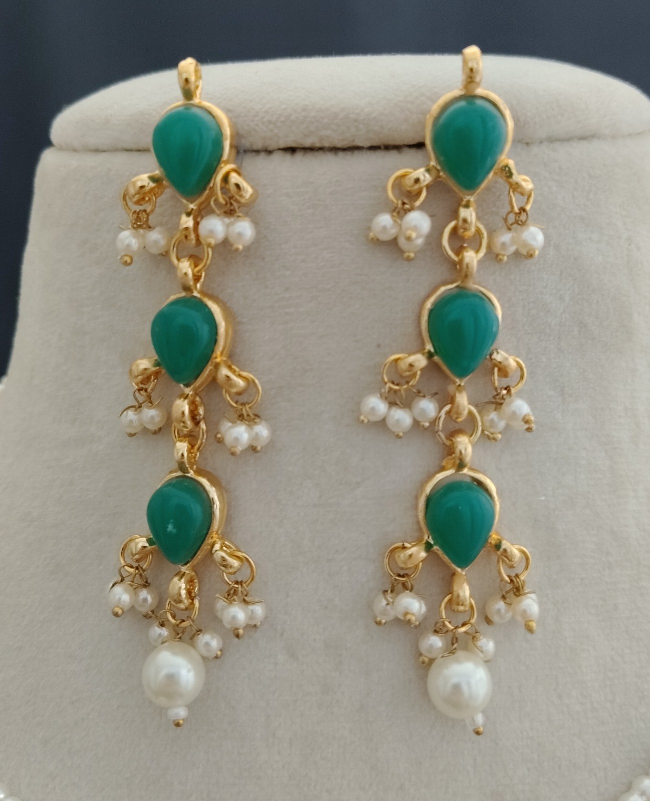 Authent Emerald Green Teardrop Pearl Necklace Set with Long Earrings Roz Jewelle