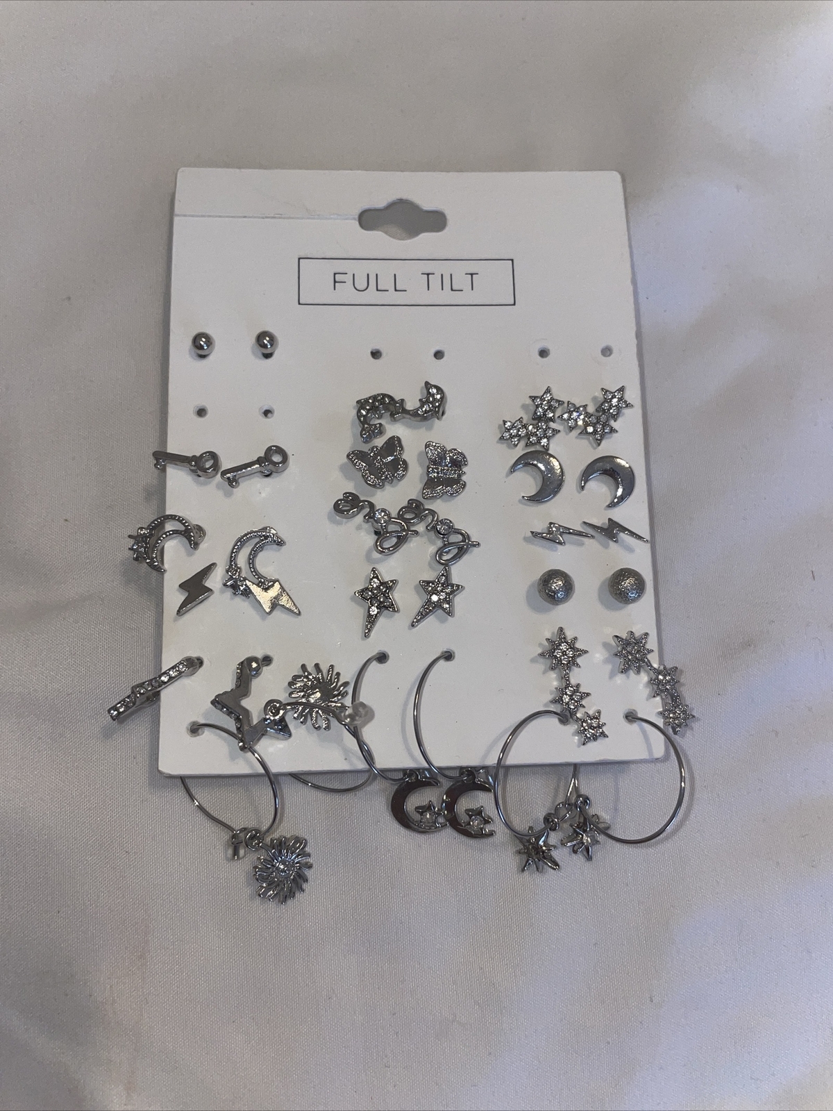 2nd-handed small little earrings