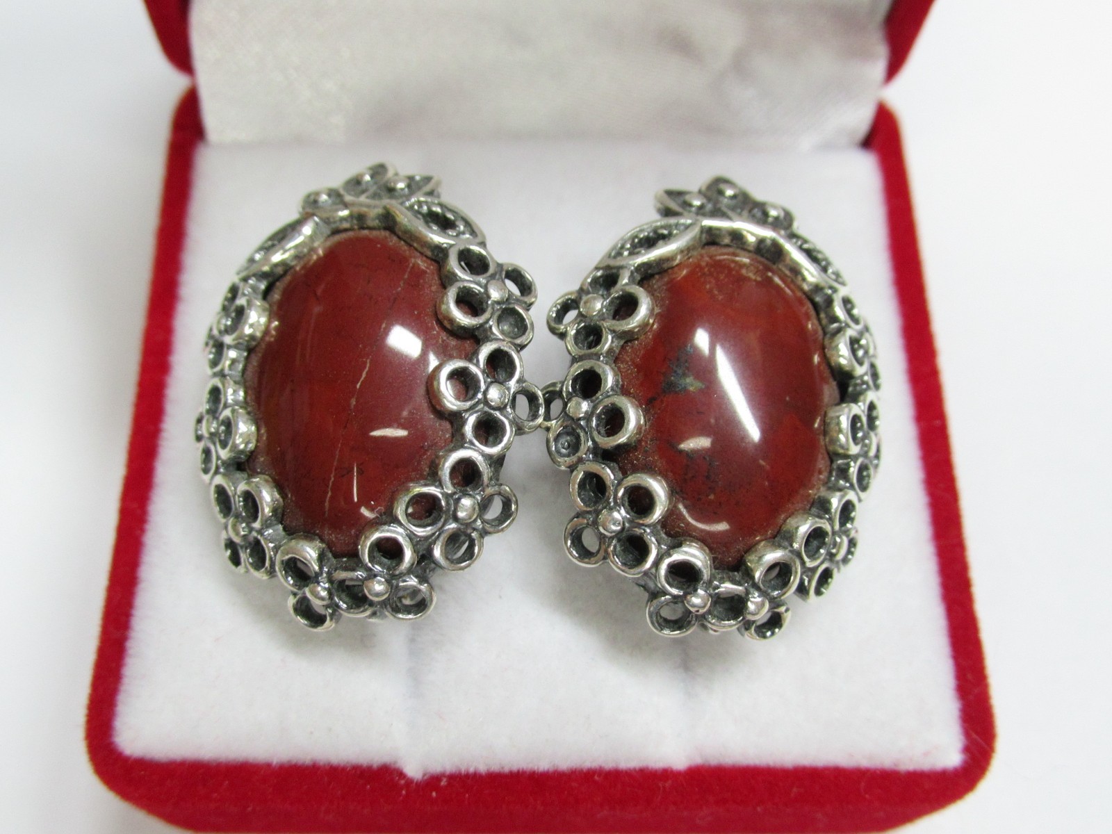 Earrings modern costume jewelry, brass, silver plated, weight 12,79 g..