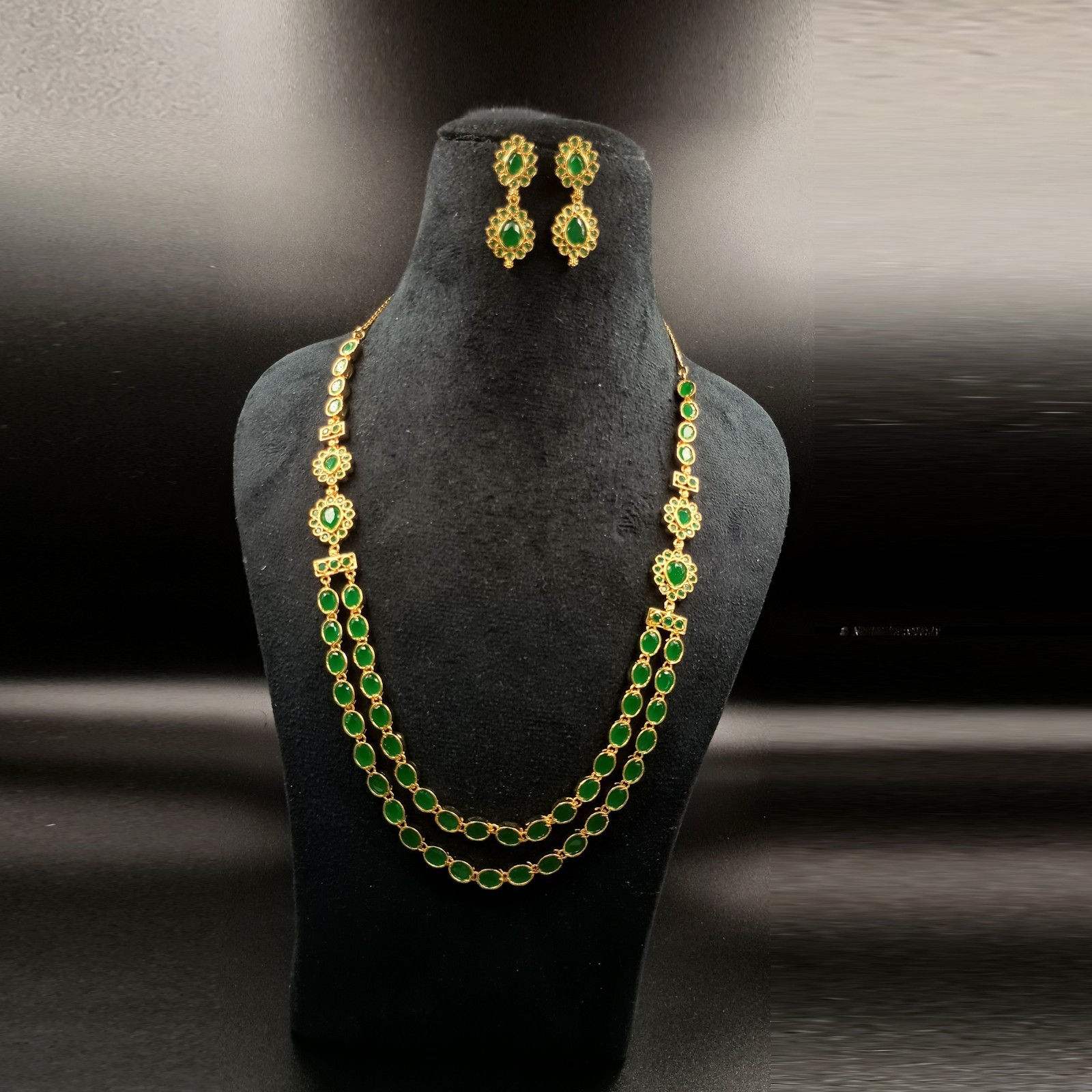 Vintage 2 Layer Green Emerald Choker Necklace Earrings Set 22K Gold Plated Gift