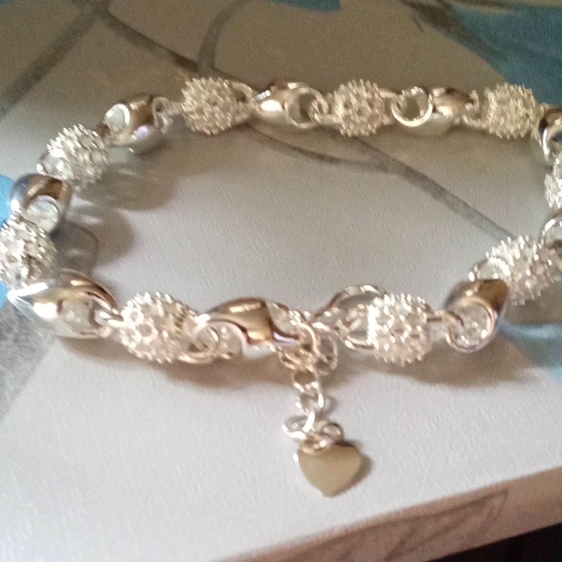 Silver Tone Oval Link Chain Charm Bracelet Heart Dangle Love Closure