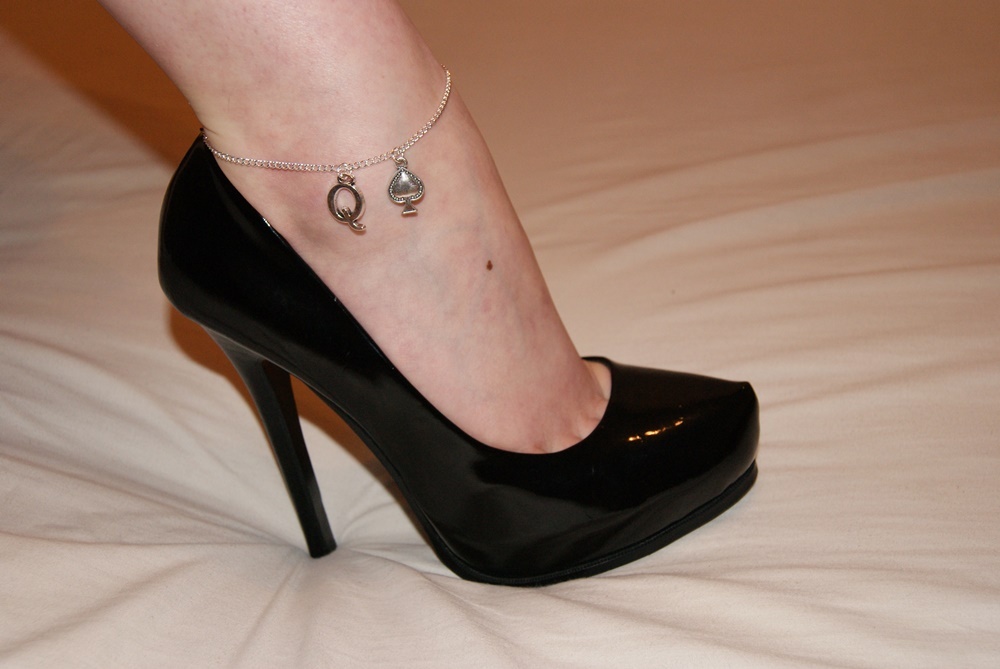 Sexy Premium Queen Of Spades Anklet Ankle Chain Jewellery Cuckold BBC QOS Style5