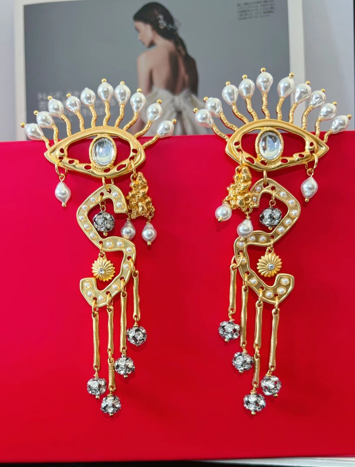 AUTHENTIC Super High Quality Schiaparelli Tassel Rhinestone Pearl Gold Earrings