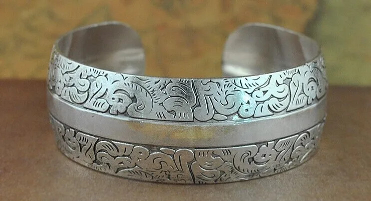 Classi Cuff Bracelet Tibetan Silver Plated Carved Flower Animal Opening Bangle