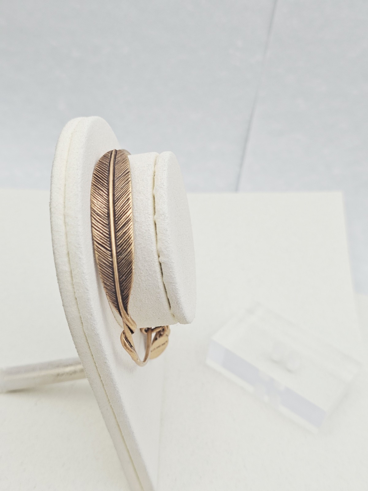 Alex & Ani Spiritual Protection Feather Charm Wrap Bracelet Gold Finish ✨️ 🎊
