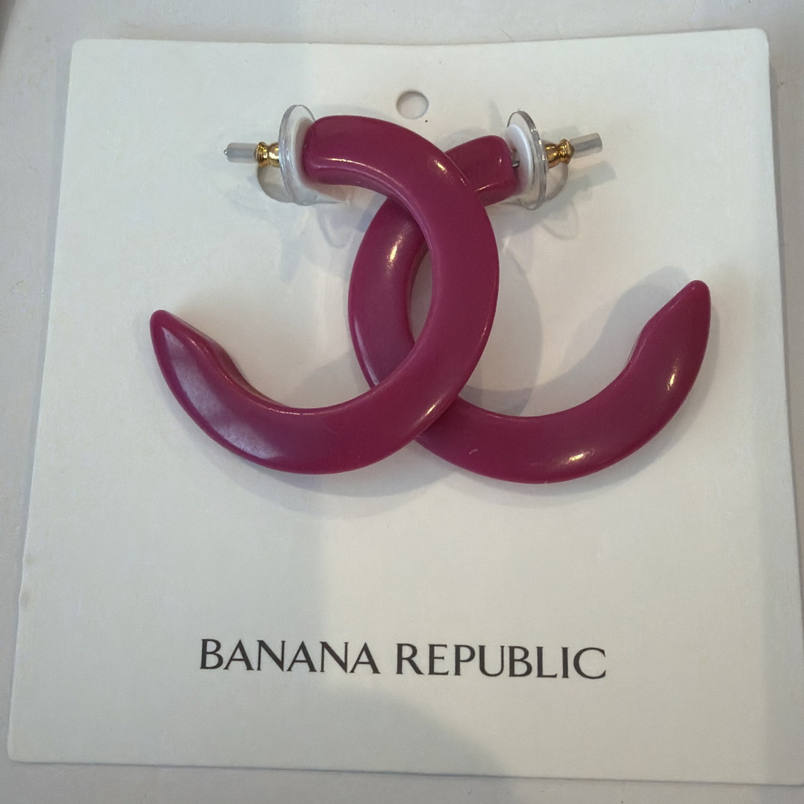 BANANA REPUBLIC Magent Gold Tone Earrings (Imported) NEW