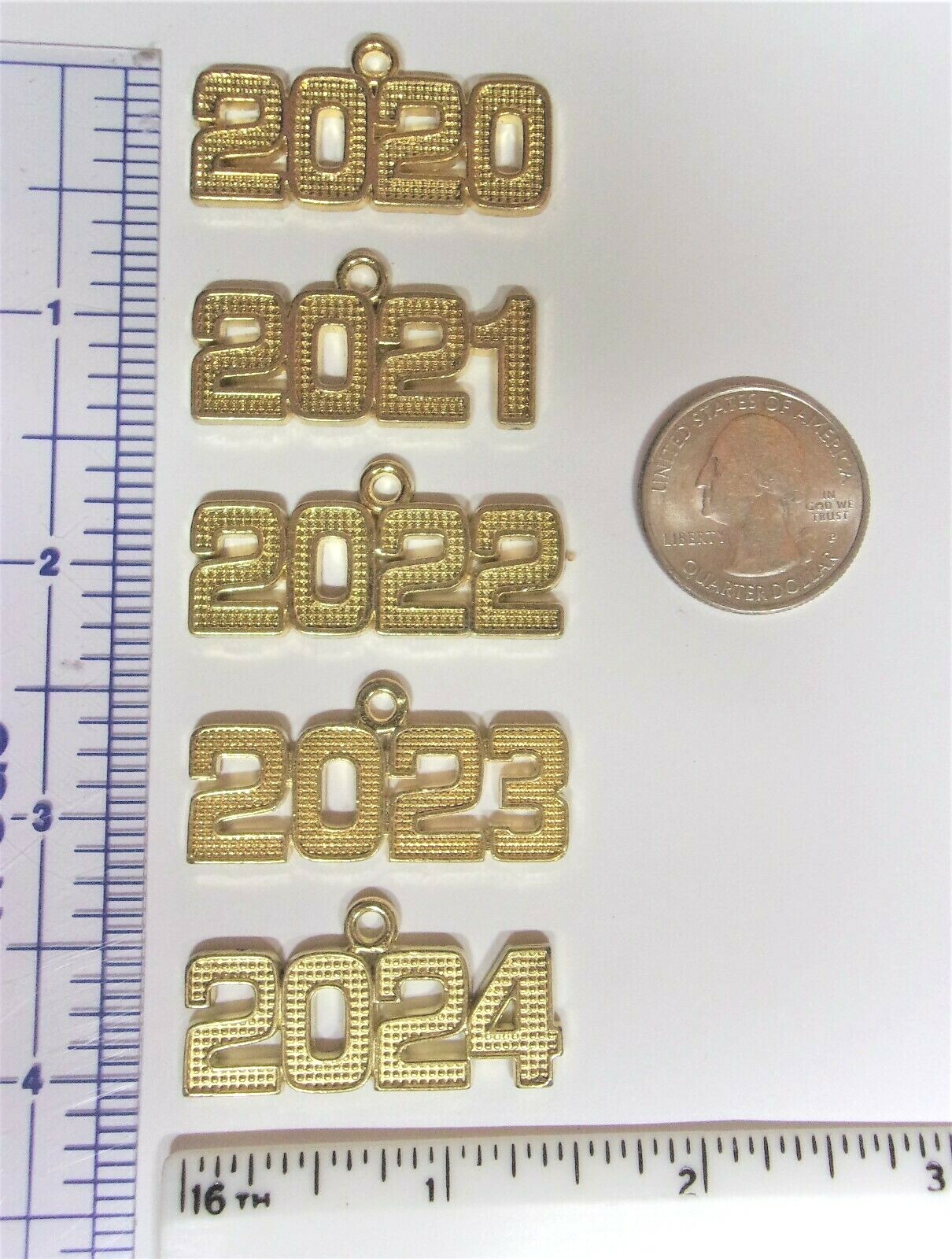 CLASS OF 2020 2021 2022 2023 2024 YEAR GRADUATION DATE NUMBER CHARM FOR TASSEL