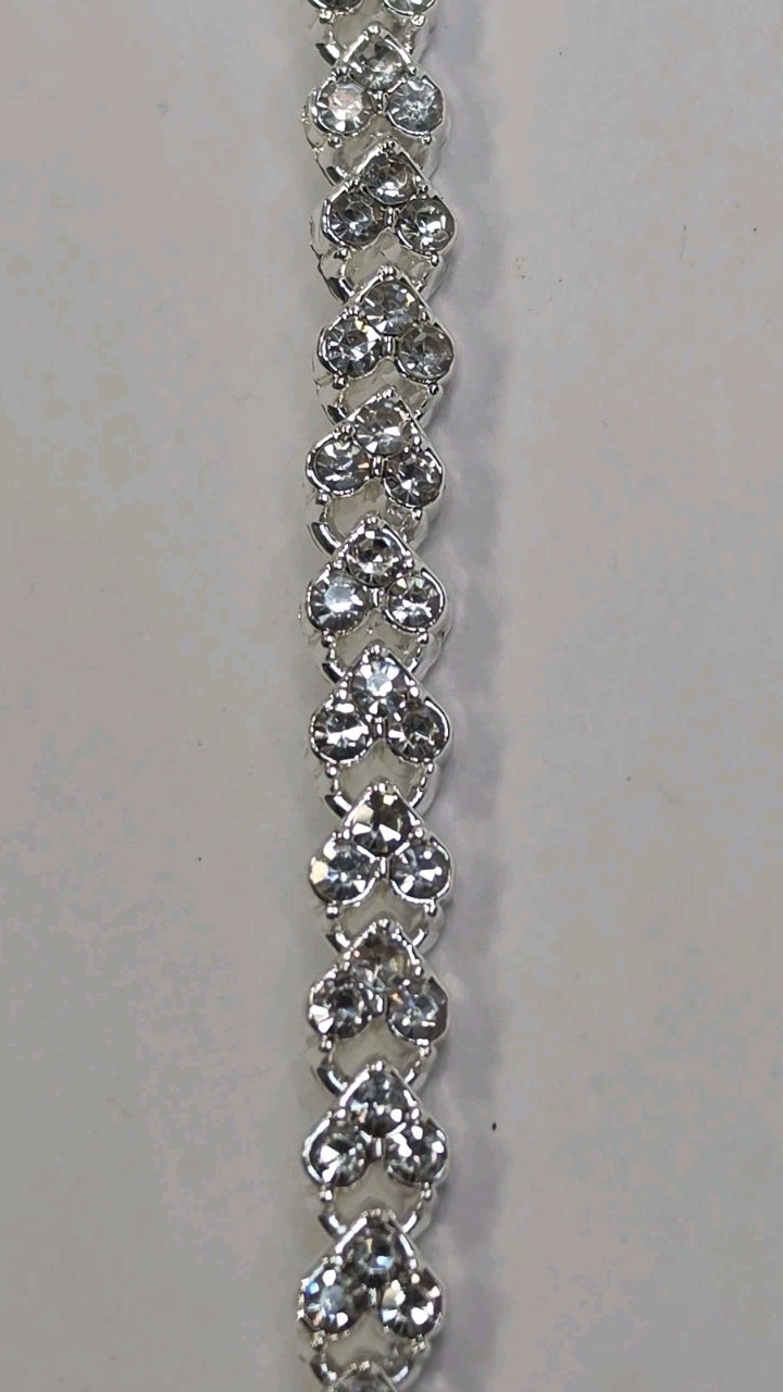 Silver Tone Heart White Crystal Tennis Bracelet Box Clasp 7 in Love Theme