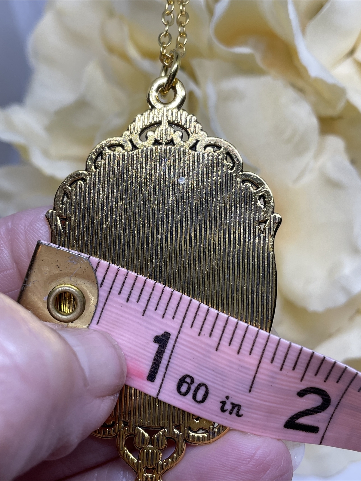 ANGEL CAMEO BRONZE ANTIQUE GOLD SCROLL SETTING BIRTHDAY ANNIVERSARY NECKLACE