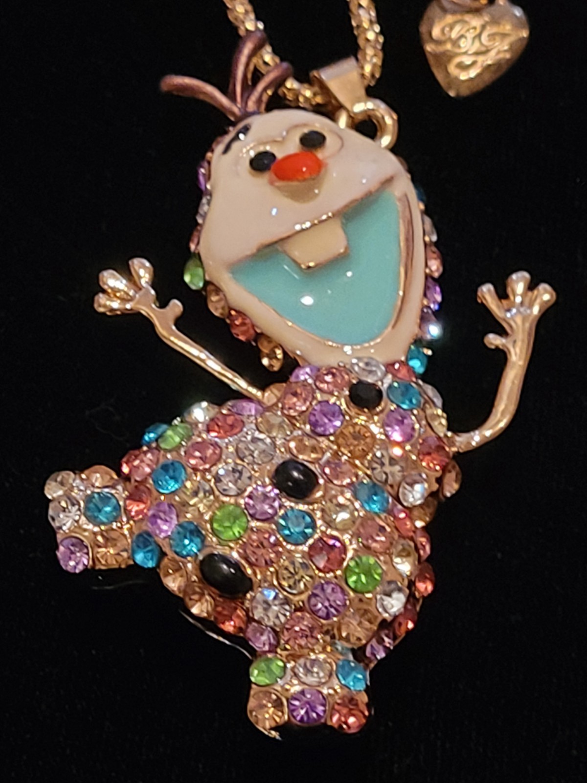 BETSEY JOHNSON OLAF MULTI CRYSTAL Necklace FROZEN CHRISTMAS SNOWMAN PENDANT NWT