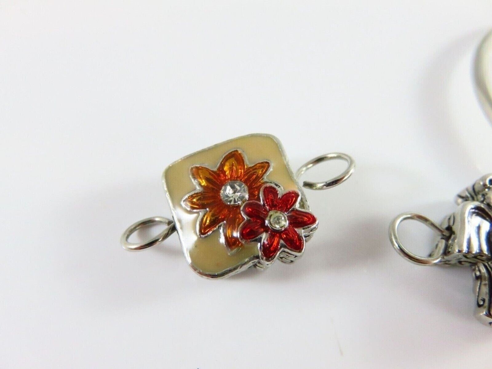 Swappable Top Bracelet 4 Reversible Tops Crown Angel Flower & Metal Designs 7″ L