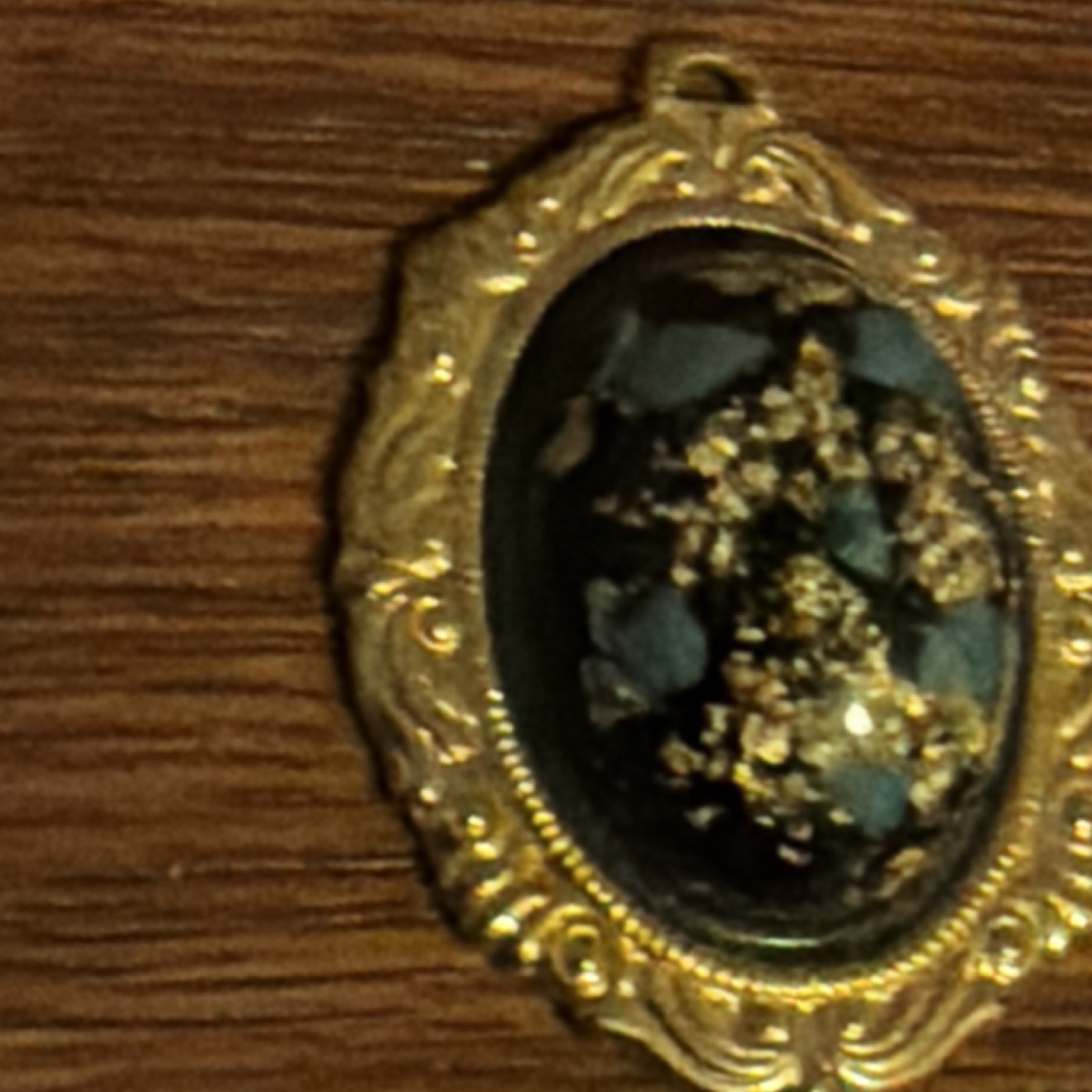 Gold Tone Oval Black Cabochon Stone Bezel Charm Pendant with Bail