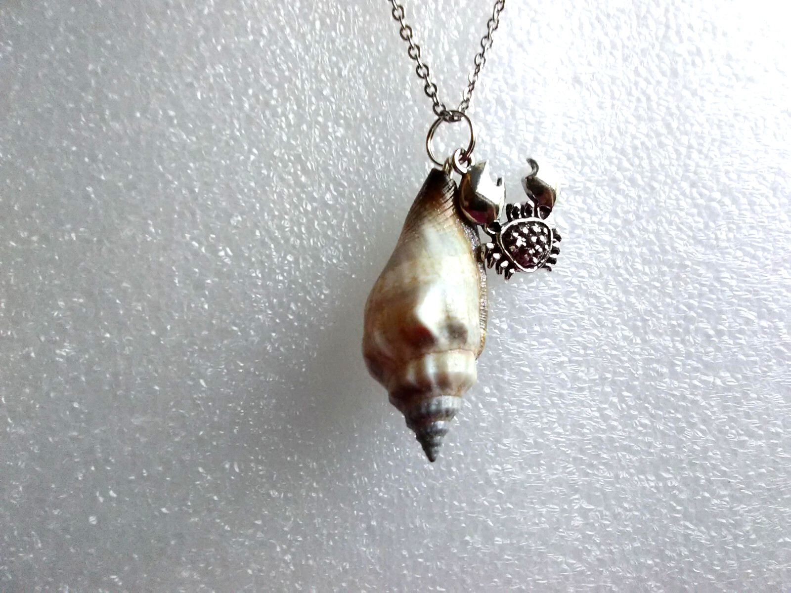 Boho Chic Seashell Pendant Necklace 19″ Women’s Jewelry US Seller Gift