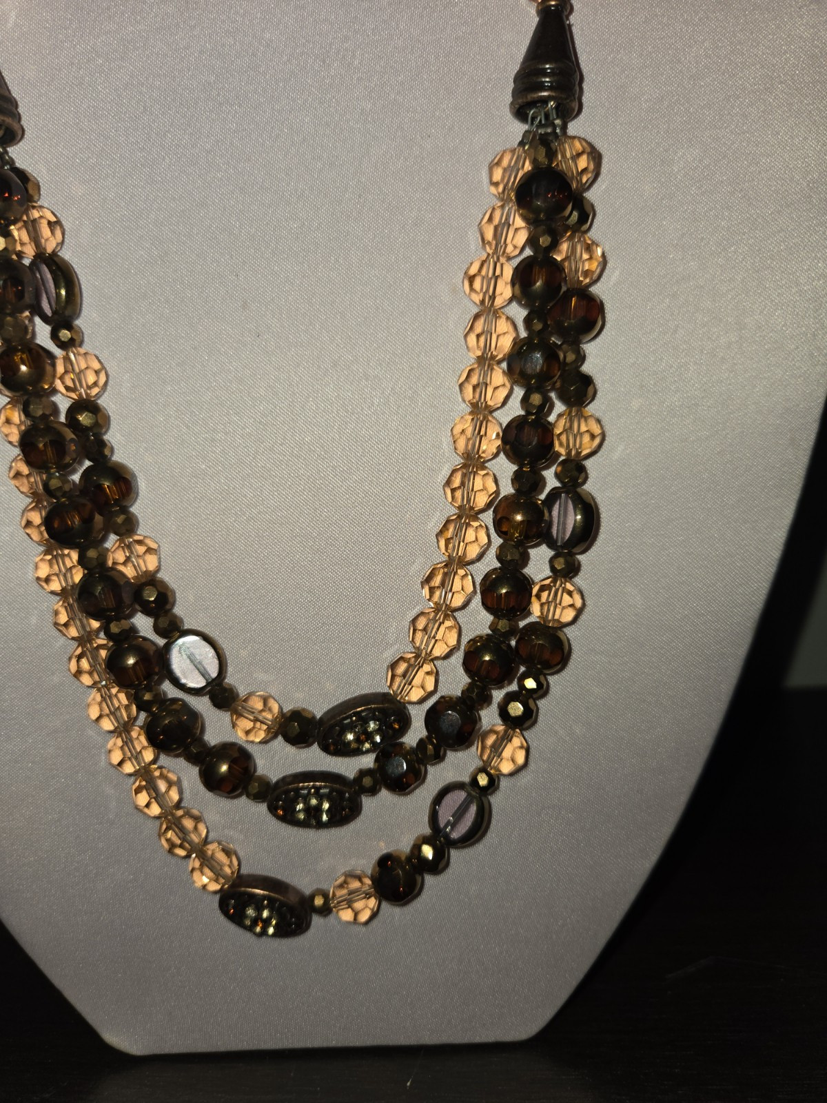 JILLBEADS Designed By JILL PFEFER Dew Drop Necklace Multicolored Beads Tan
