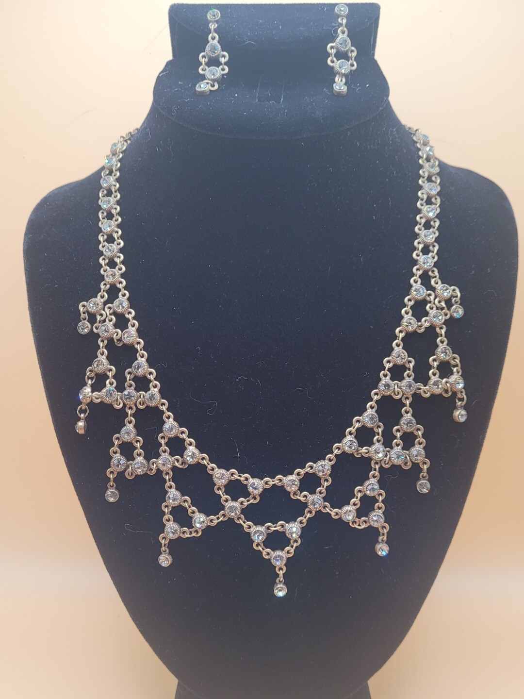 Sweet Romance Chain Dazzling Rhinestone Web Design Bib Necklace Earring Set