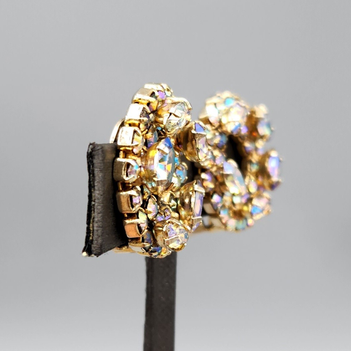Vintage Unsigned Marquise AB Chaton Rhinestone Halo Circle Clip Earrings