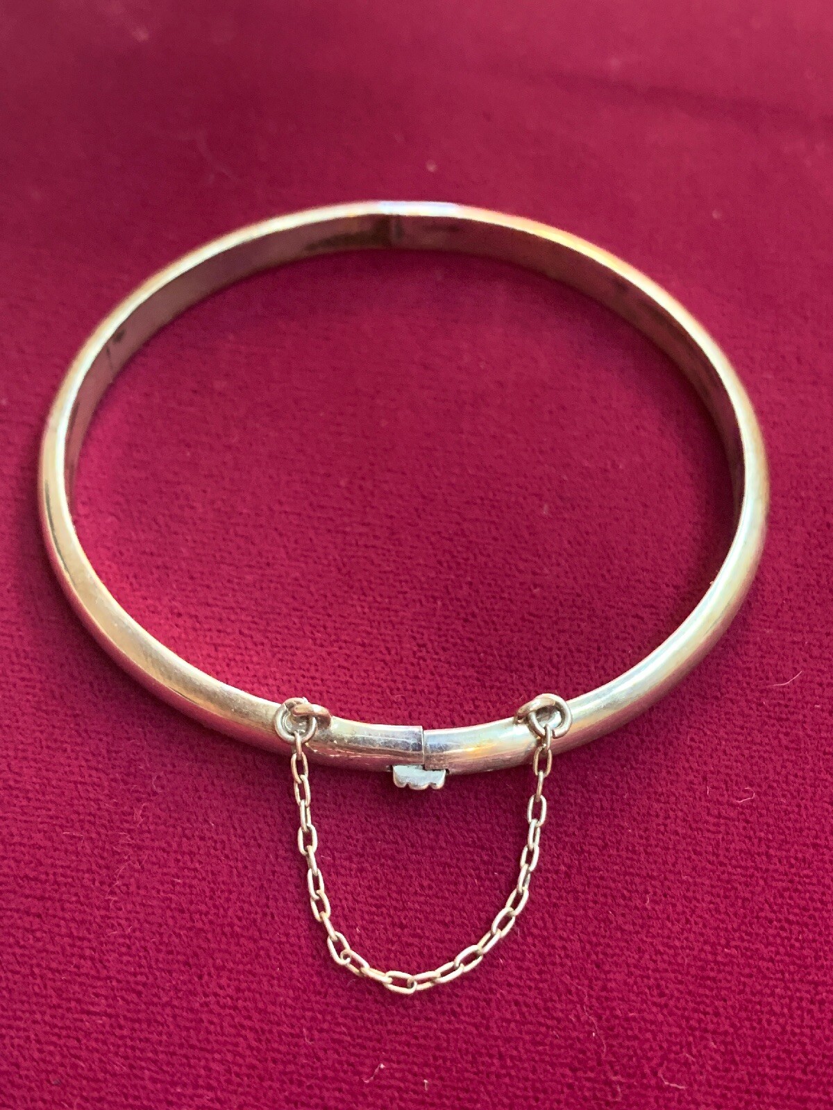 925 Sterling Silver Classic Round Womens Bangle Bracelet with Clasp 6.6 Grams