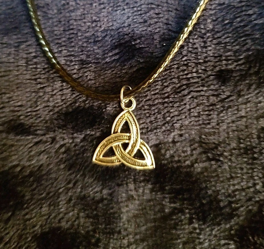 Celtic Knot Trinity Necklace Silver Alloy Pendant Faith Heritage Leather Rope