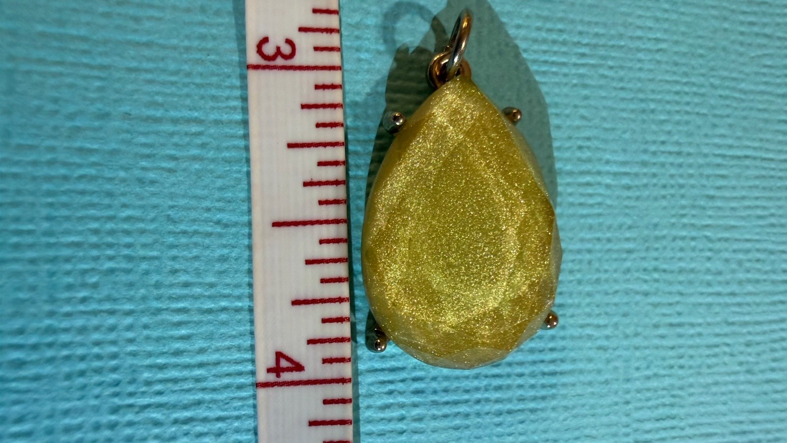 Gold Tone Teardrop Shape Pendant Necklace Charm Approx 1.5in