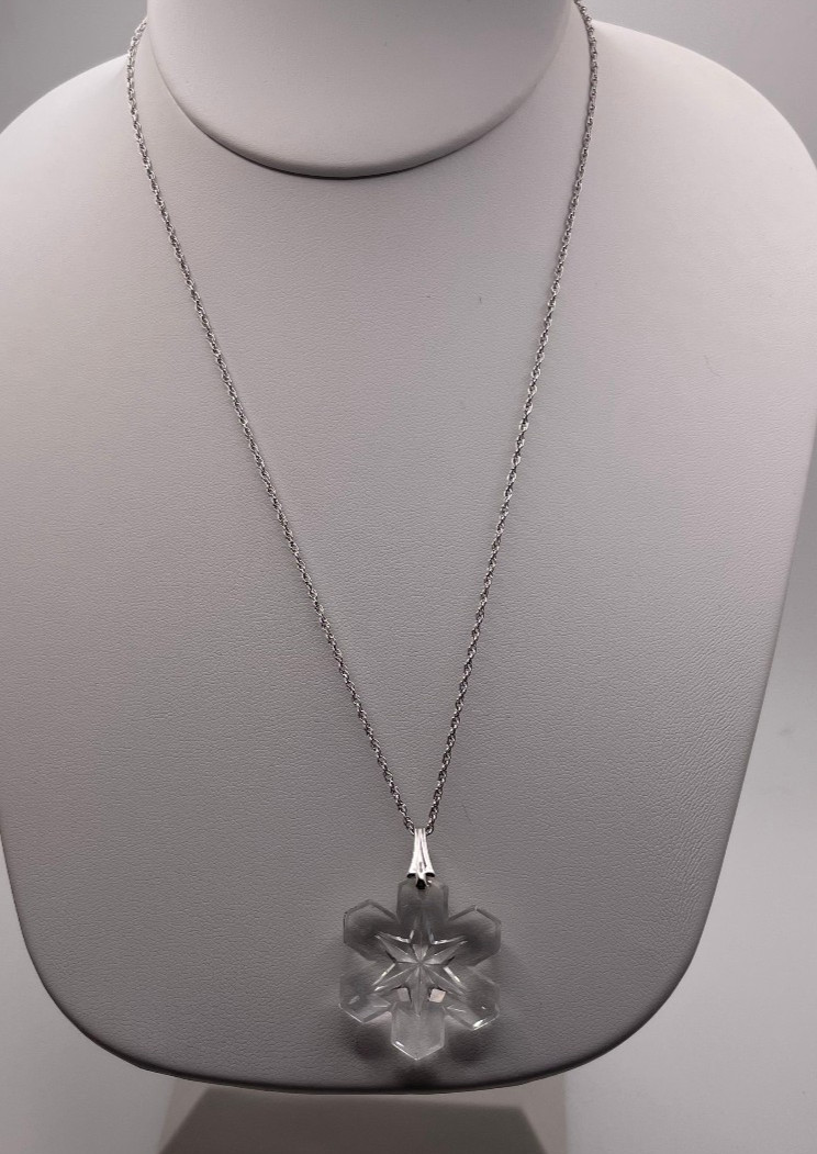 Gorham Snowflake Pendant Sterling Silver 17” Necklace With Box