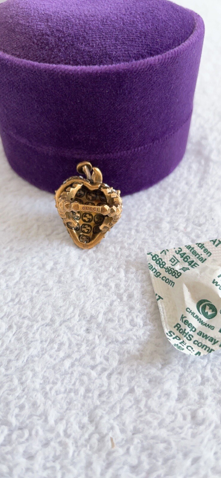 New Authentic Gucci Strawberry Ring with Crystals Size S US 6.5