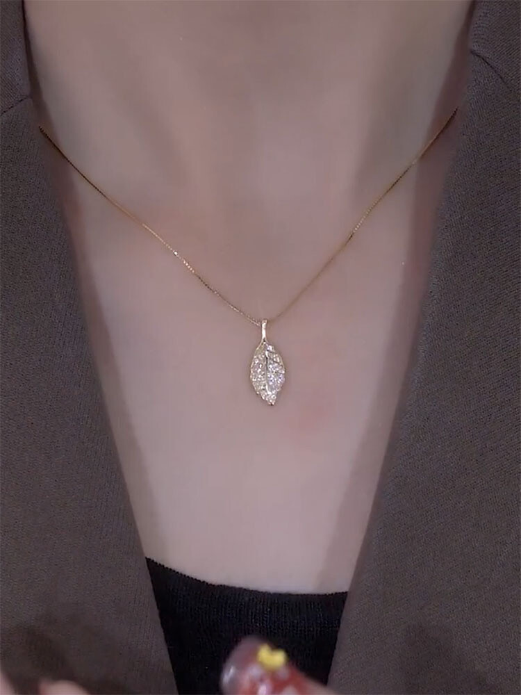 Woman 18K Gold Plated Stainless Steel Starry CZ Leaf Charm Necklace Chain