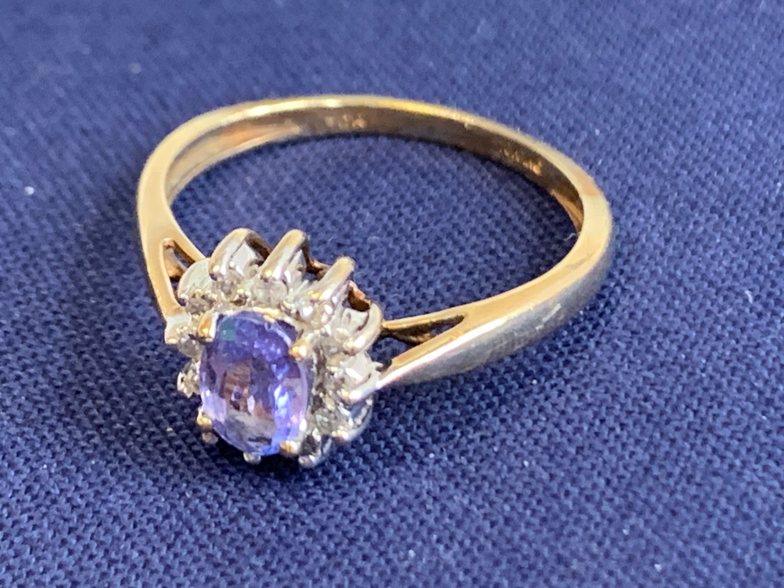 10K Yellow Gold Diamond Ring 2.22g Fine Jewelry Size 6.5 Amethyst Color *READ*