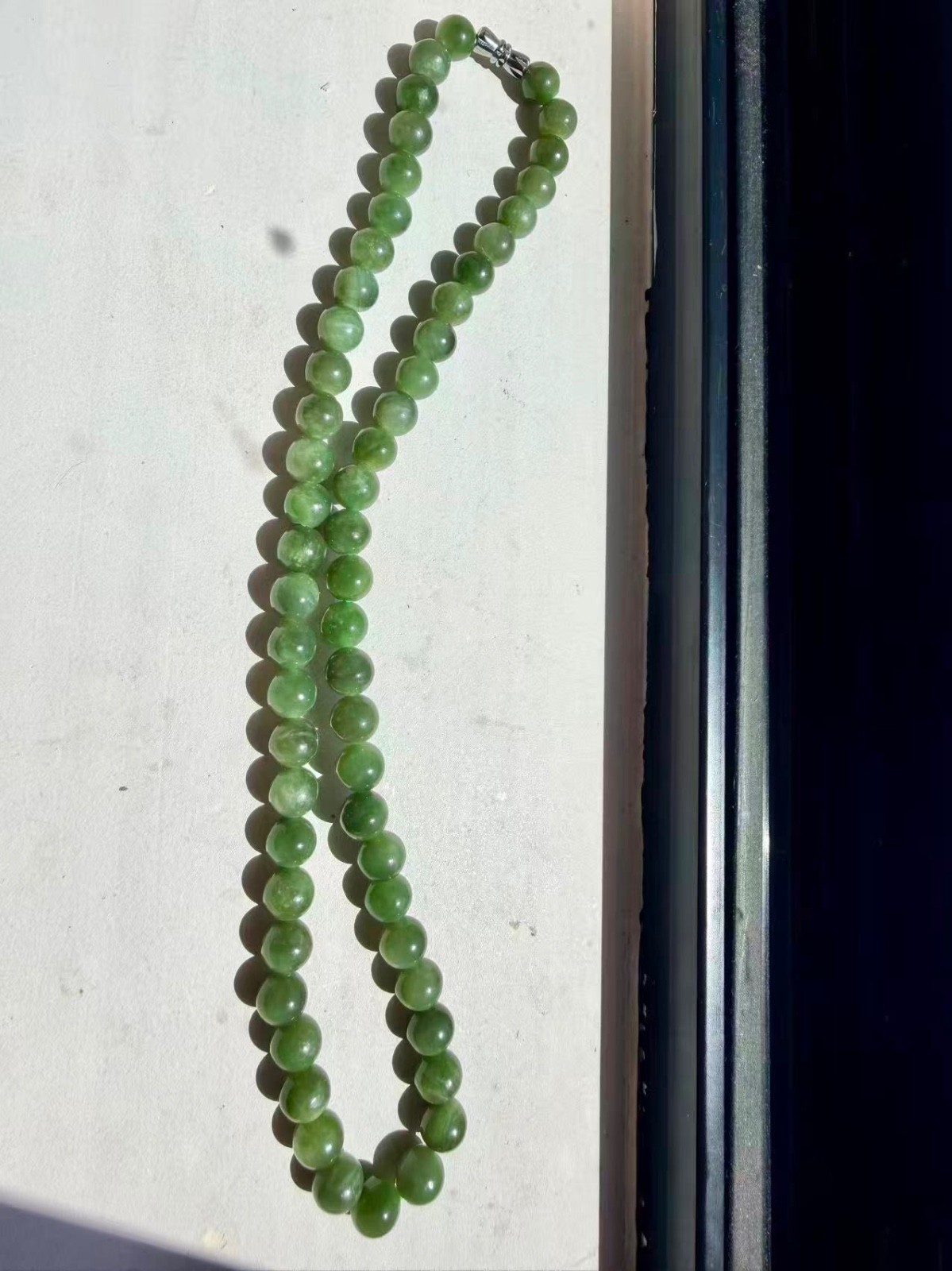 Nephrite hetian jade necklace 8m Russian pinky green cats eye 和田玉碧玉粉青猫