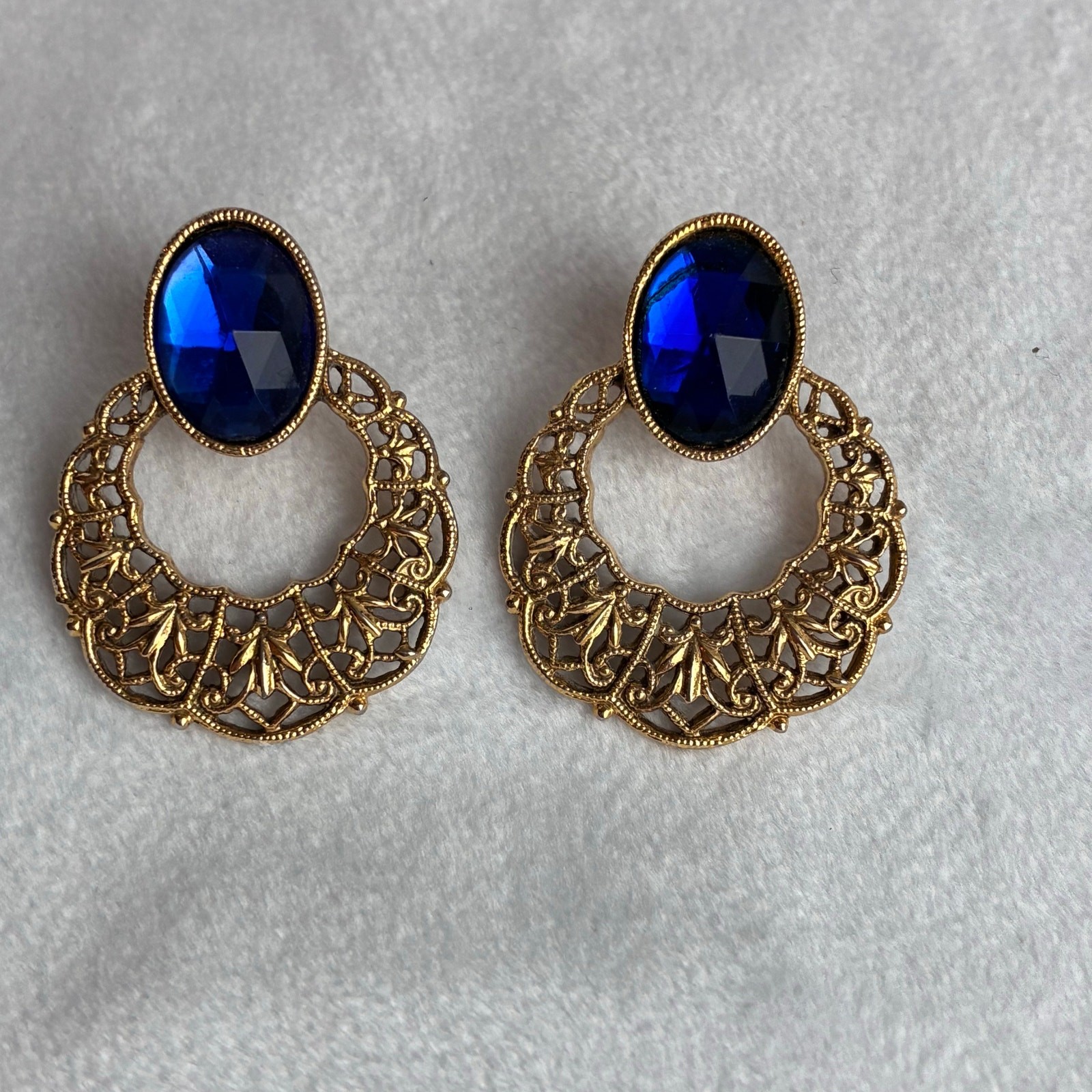 Gold Blue Earrings Large Cut Sapphire Colored Oval Stones Filigree Metal Sparkle