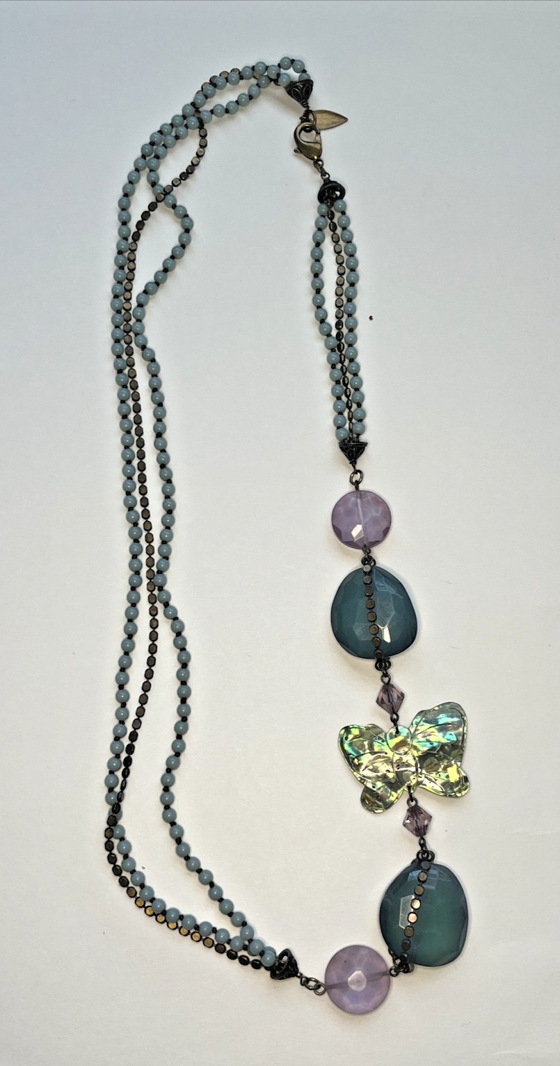 COLDWATER CREEK COPPER COLOR METAL ACRYLIC BLUE & LILAC BEADS BUTTERFLY NECKLACE