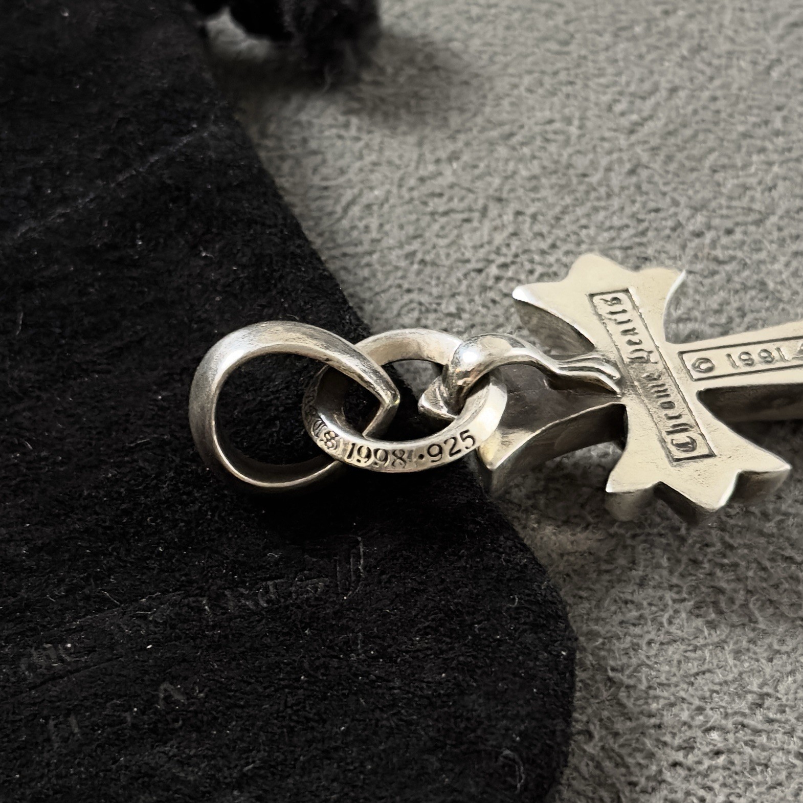 Chrome Hearts Small Cross Bale Pendant