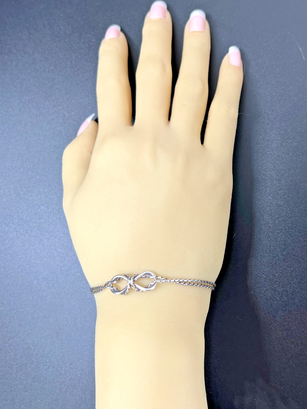 Sterling Silver Infinity Bracelet – 18.5cm – 5.00g – Marked 925 ITALY 127 AR