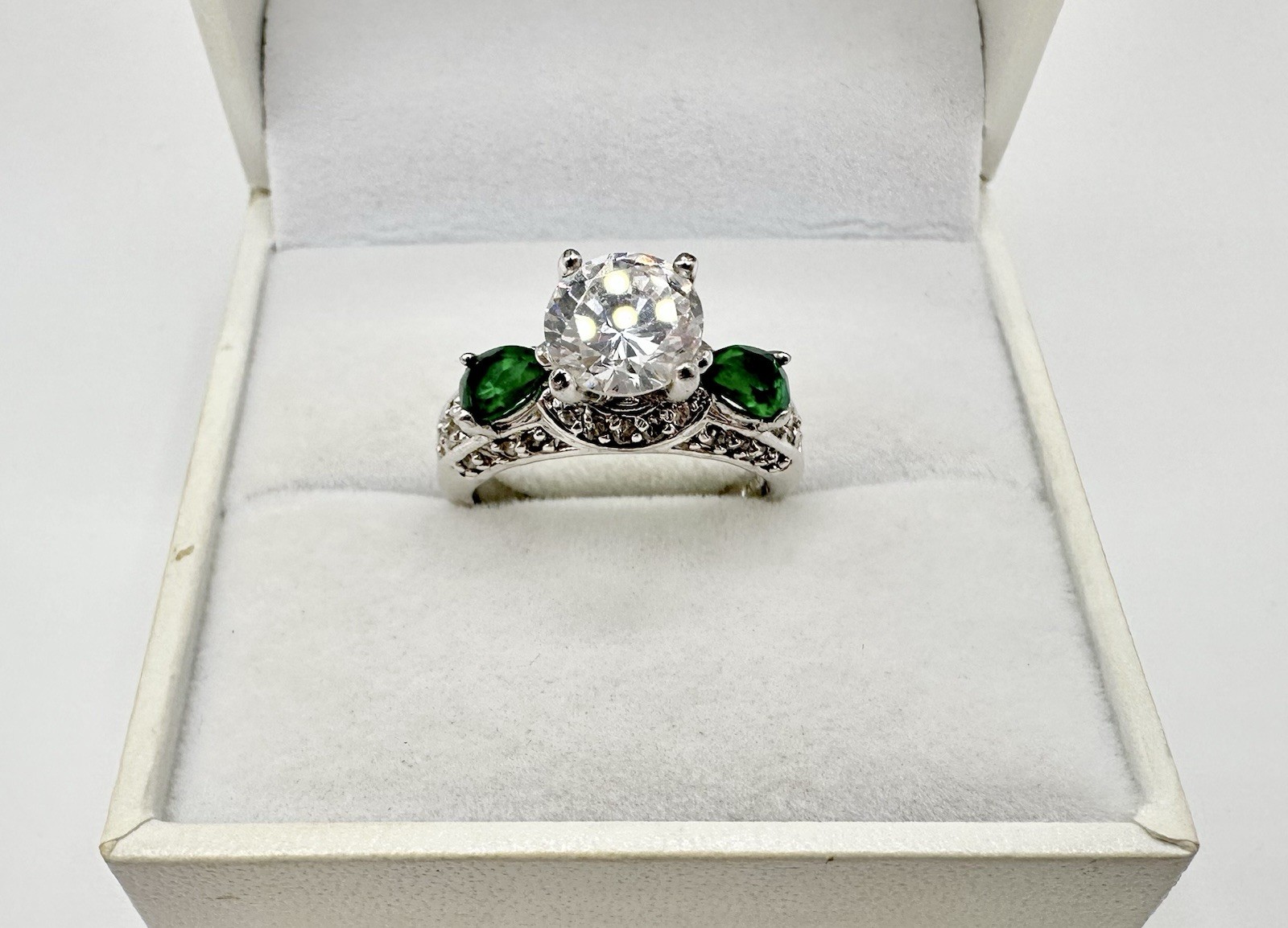 Silver Tone Cocktail Ring SZ8 Green Bling Signed China? Stone Missing Read