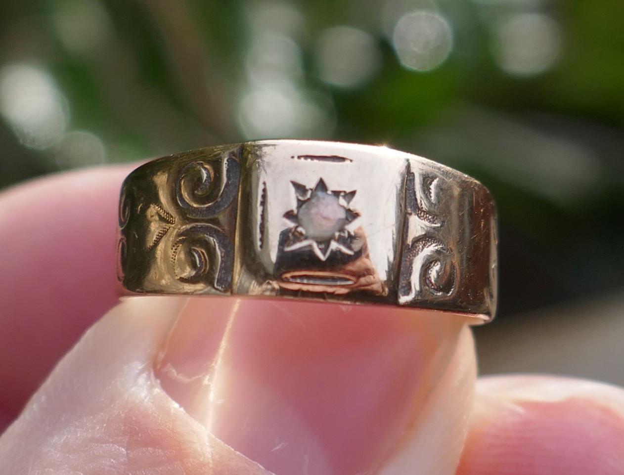 Circa 1880’s Victorian 14k Yellow Gold & Diamond Band – Size 5.25 / 2.4 Grams
