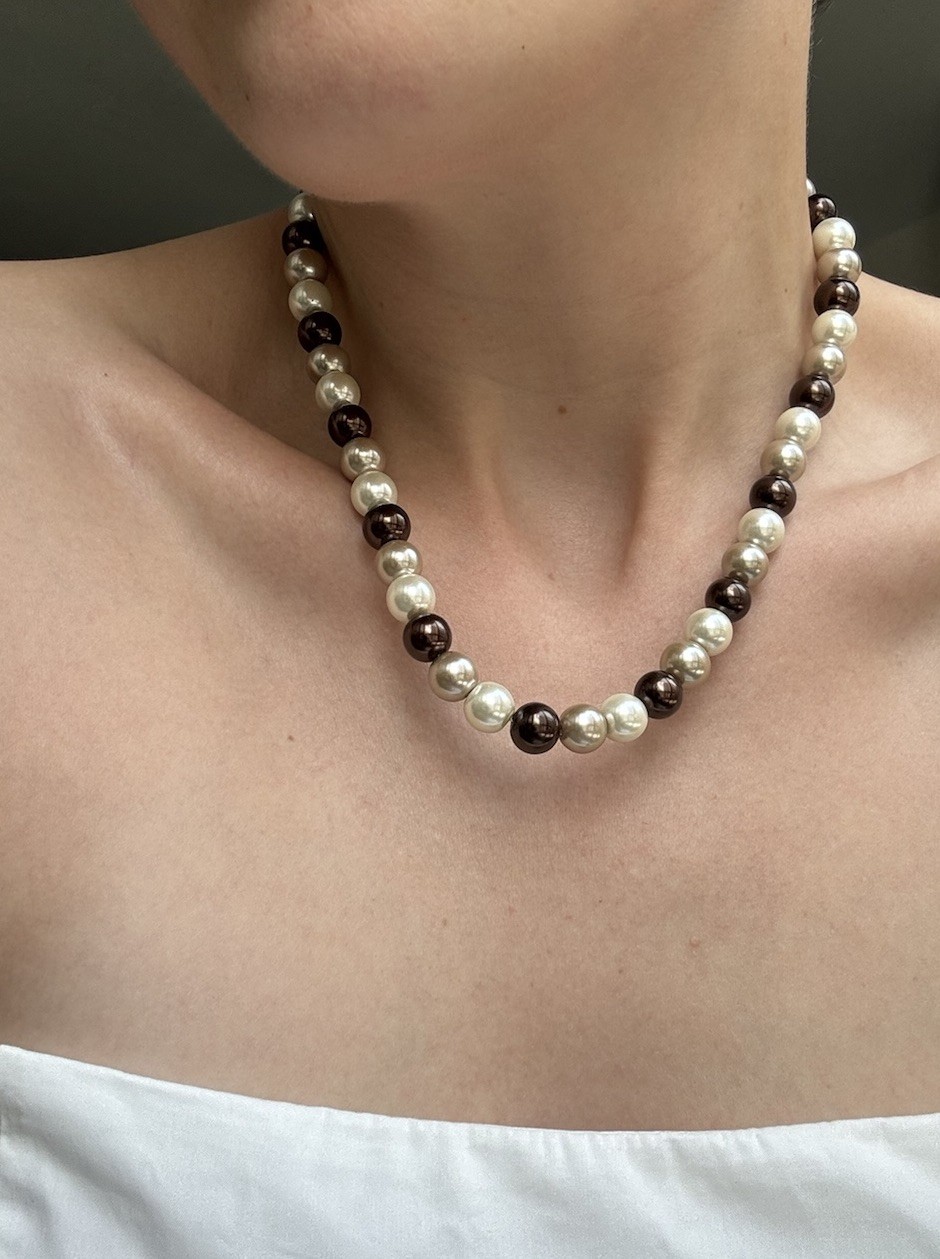 Vintage Multicoloured Faux Pearl Necklace 19″-22″ Brown Cream White Prom Beads