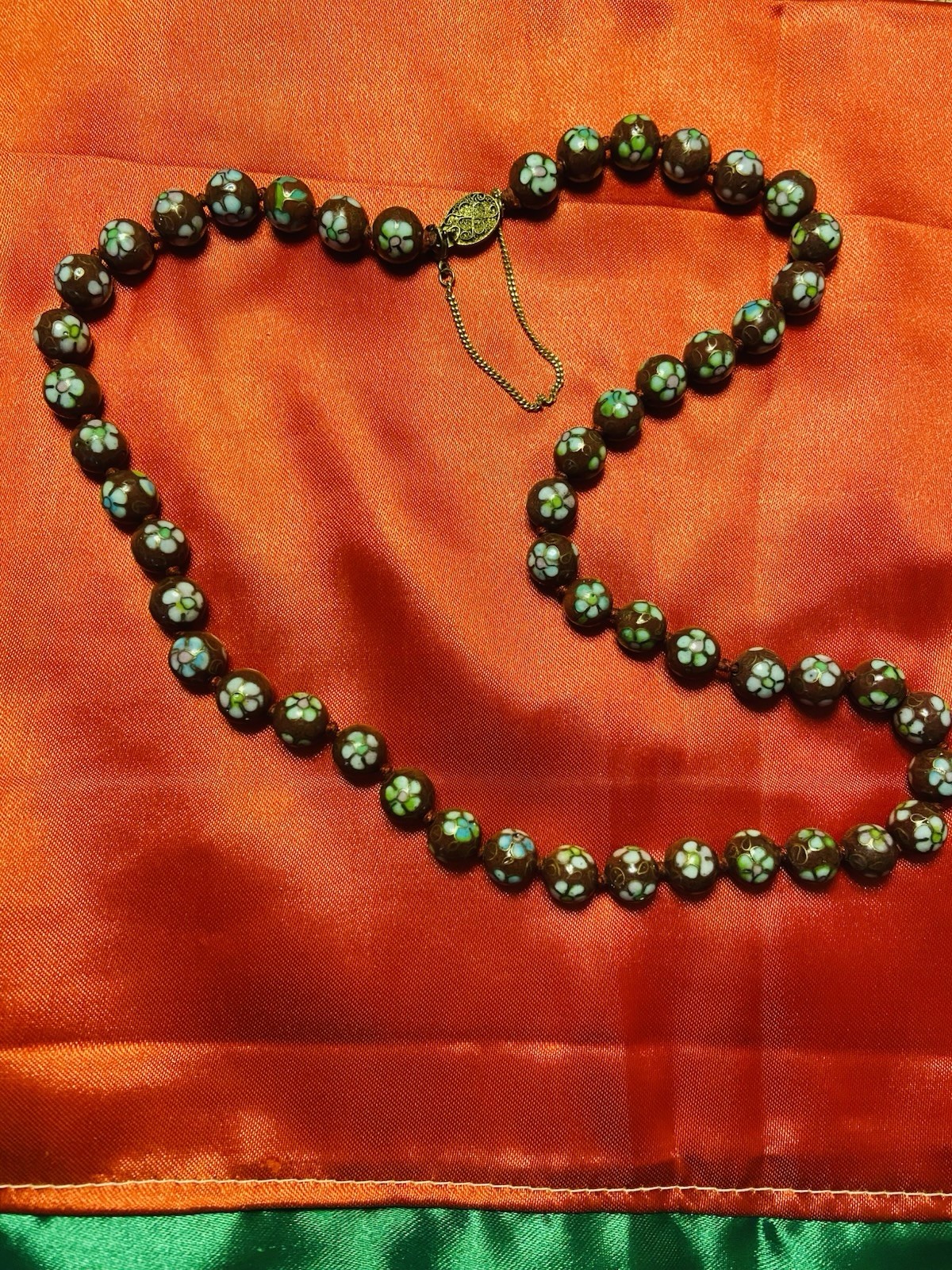 Lovely Chinese Cloisonné Bead Necklace With Pierced Earrings