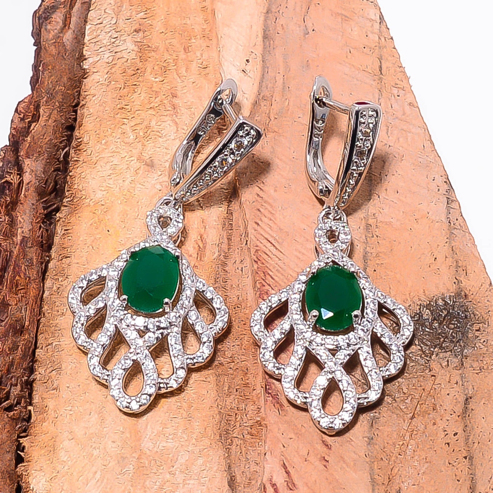 Emerald – Simulated & Cubic Zirconia 925 Silver Platinum Plated Earring 1.90″ E9