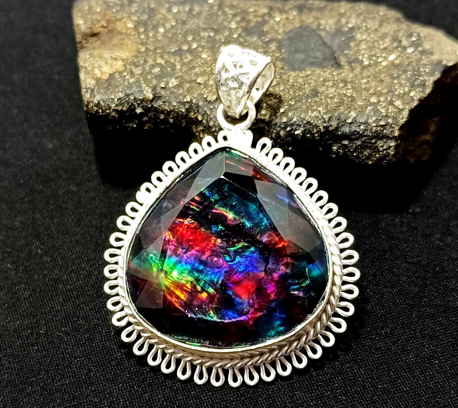 72.15 Ct Natural Ammolite Doublet Certified Gemstone Pendant With Sliver Chain