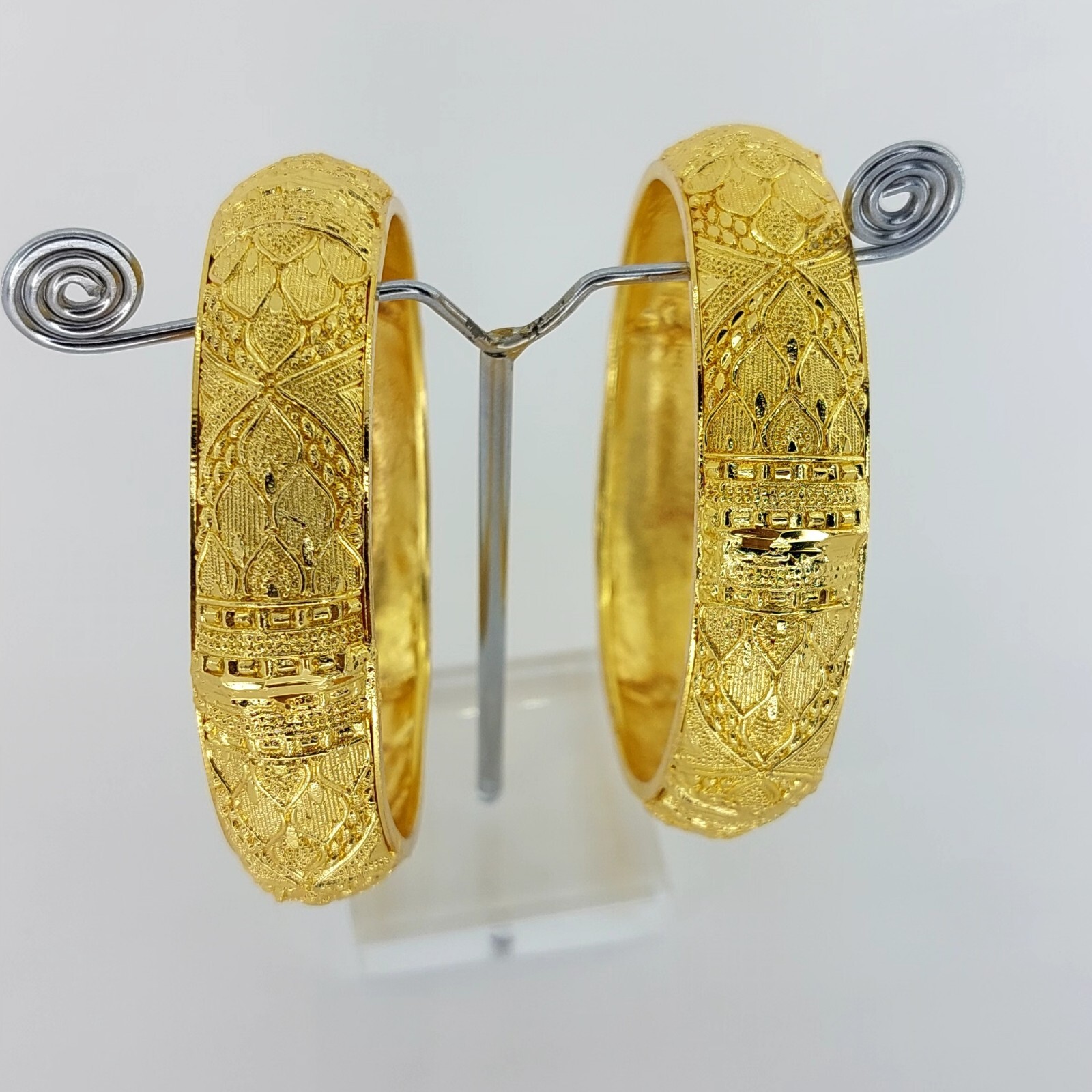 GOLD PLATED STUNNING THICK CHURRI KARRA BANGEL BRACELET SET NEW MODREN DESIGN
