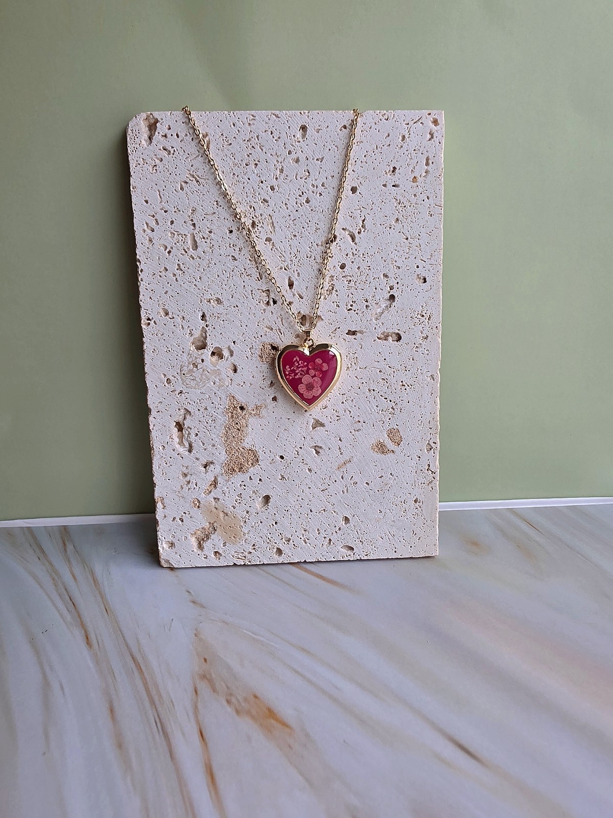 Gold Heart Locket Necklace Vintage 14k Pressed Flower Birthday Gifts for Women
