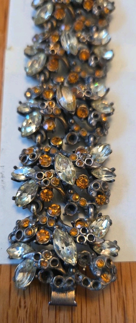 Broken Damaged Parts Only Hollycraft Bracelet 195?