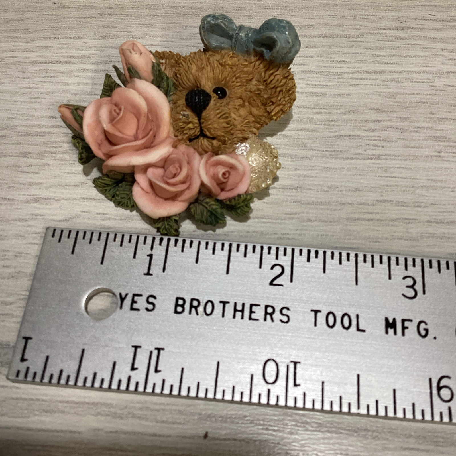 BOYD’S BEARS Silvertone Pin Textured Teddy Bear Face w/ Roses Vintage