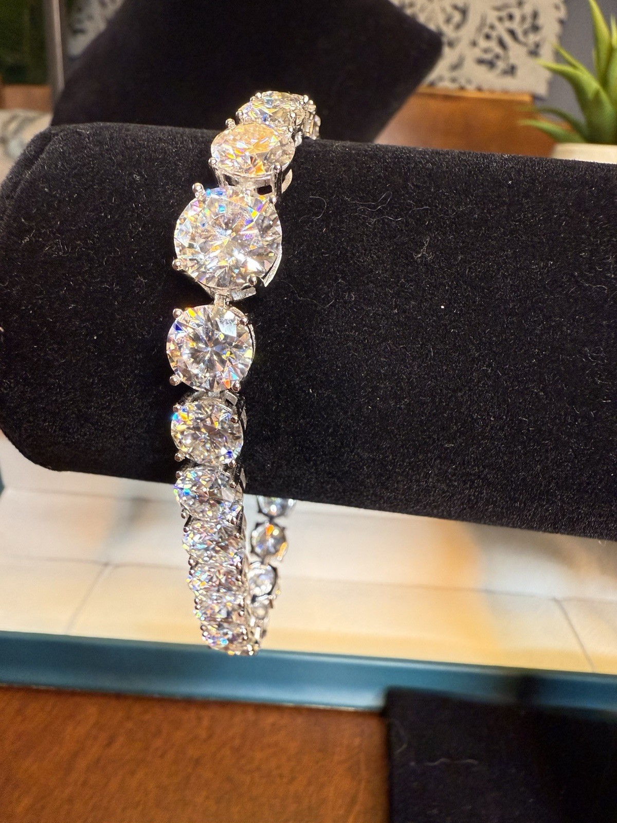 60CTW GRADUATING MOISSANITE TENNIS BRACELET 7-9MM 8.5” SOLID Sterling Silver