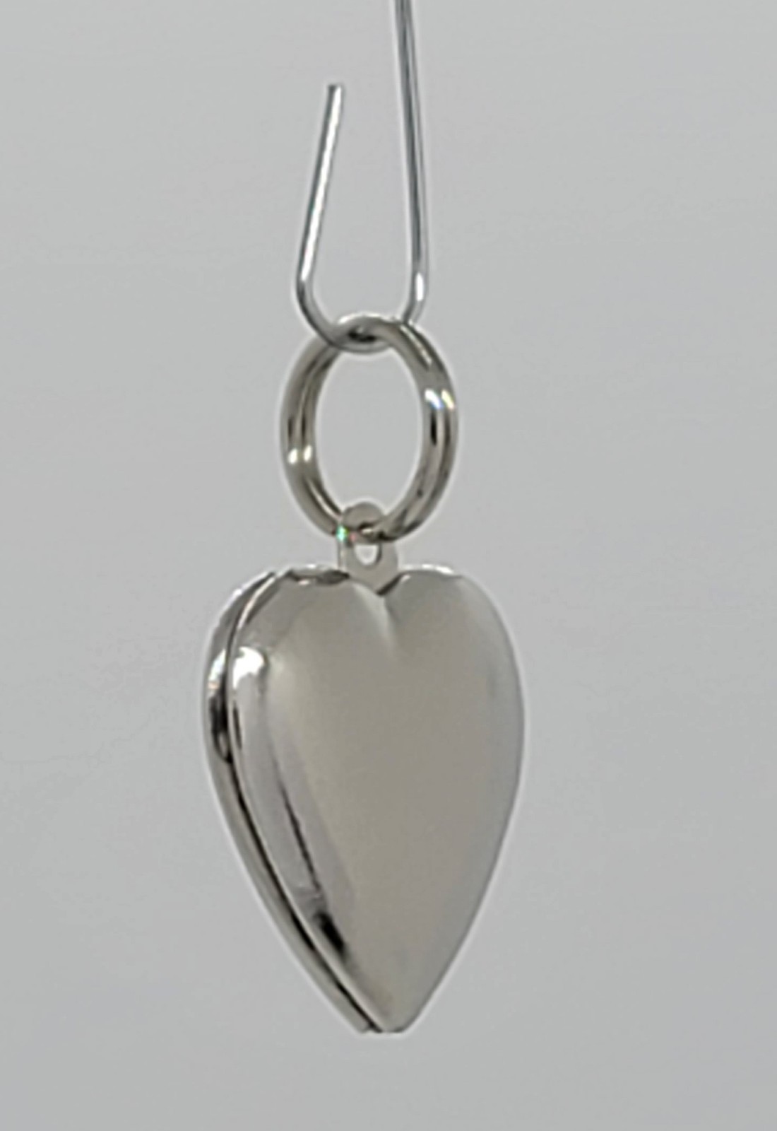 Silver Tone HEART LOCKET – Picture Photo Memory People Pet, Charm Keychain, .75″