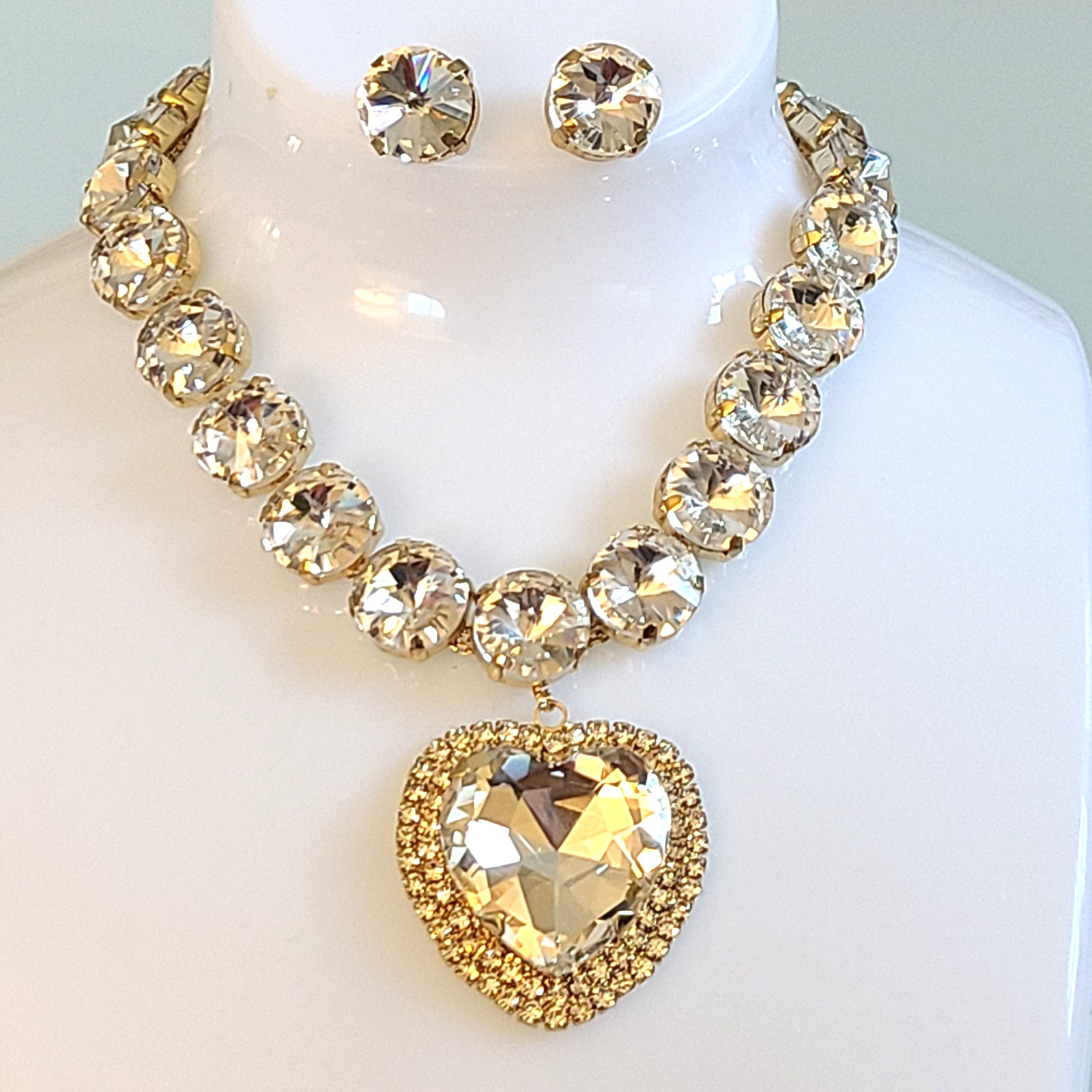 Valentine’s Statement Set: 16 Crystal Collet Necklace Clear Heart Pendant + Ear