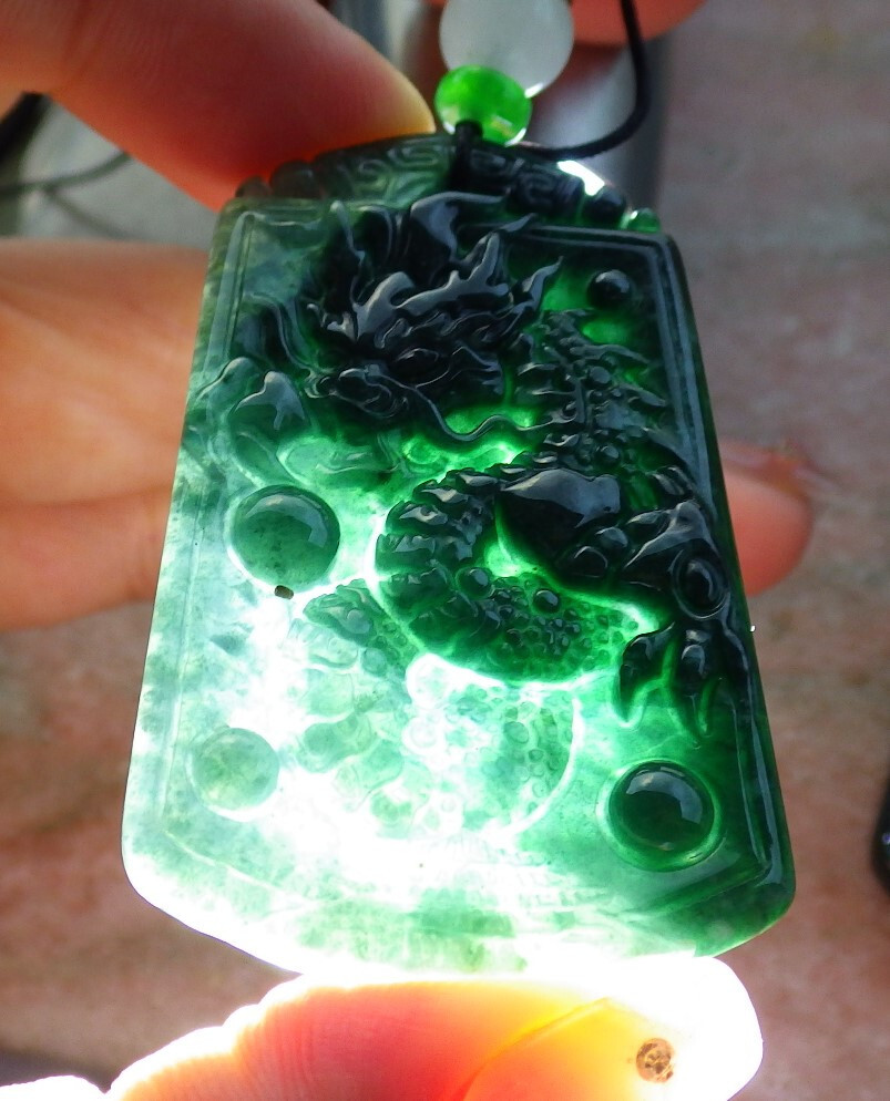 1Pcs Icy Green Burma Grade Natural A Jade jadeite Pendant Dragon Bead 龙 683097