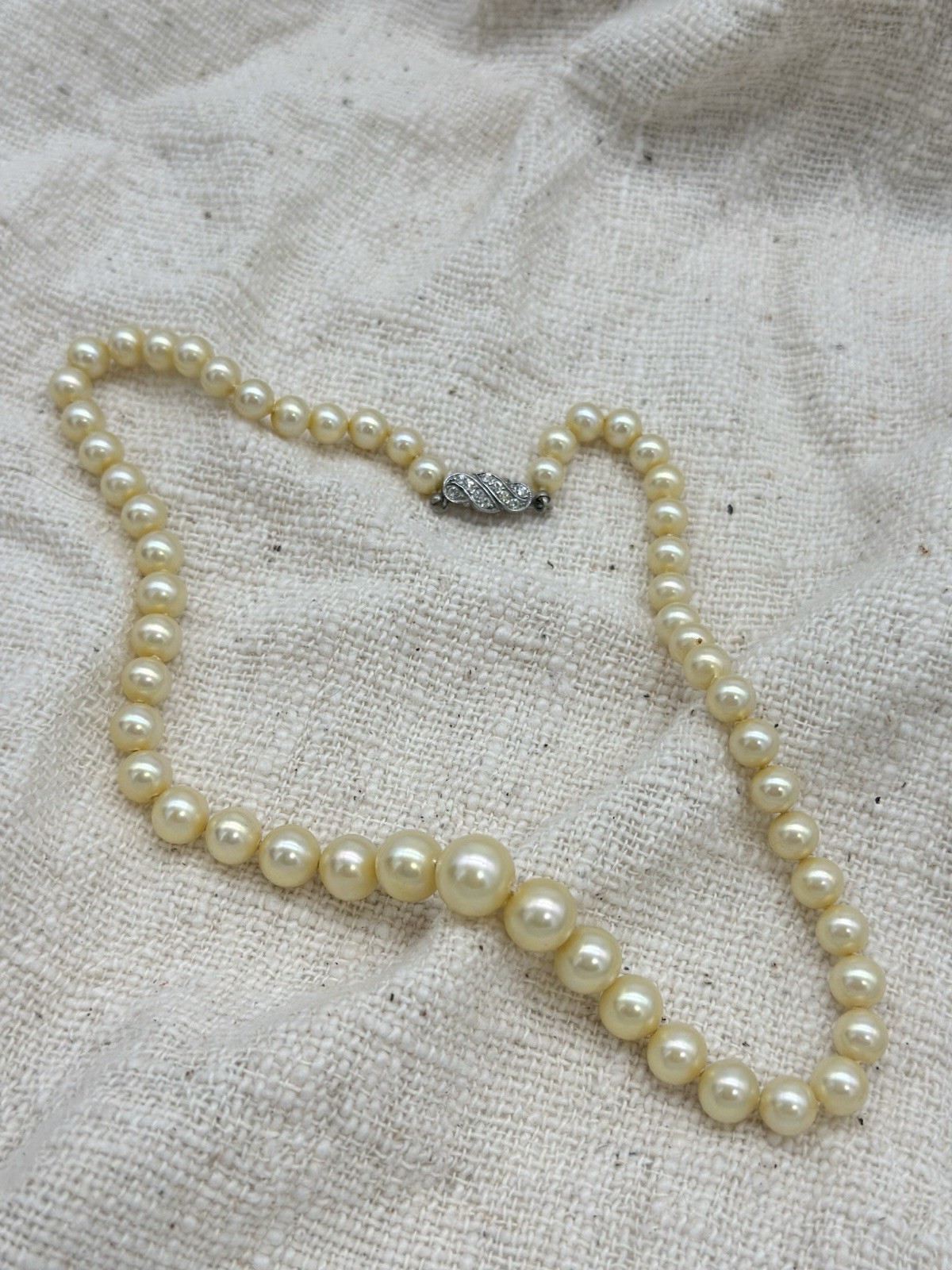 Vintage Marvella Graduated Pearl Necklace Rhinestone Clasp Signed 16″