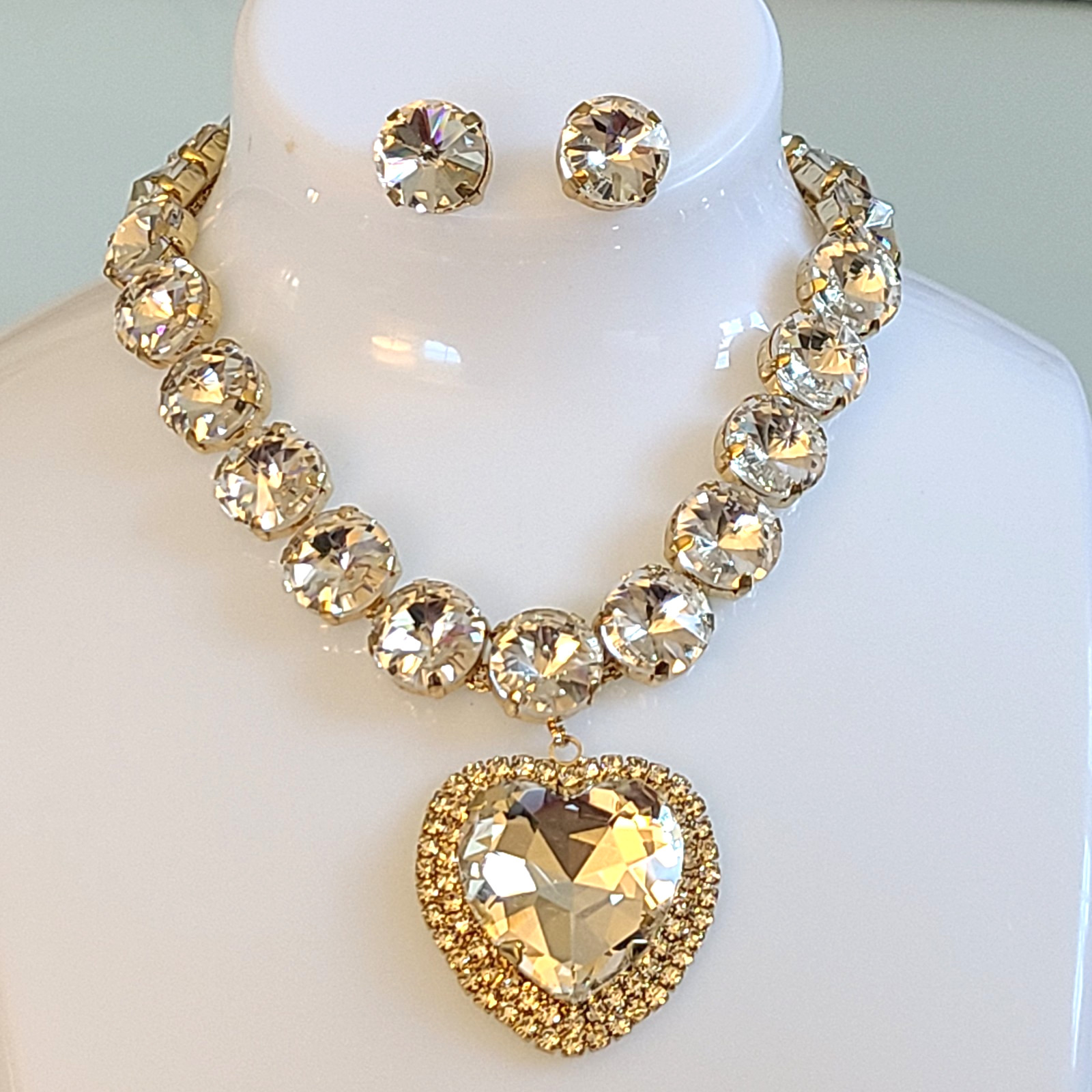 Valentine’s Statement Set: 16 Crystal Collet Necklace Clear Heart Pendant + Ear